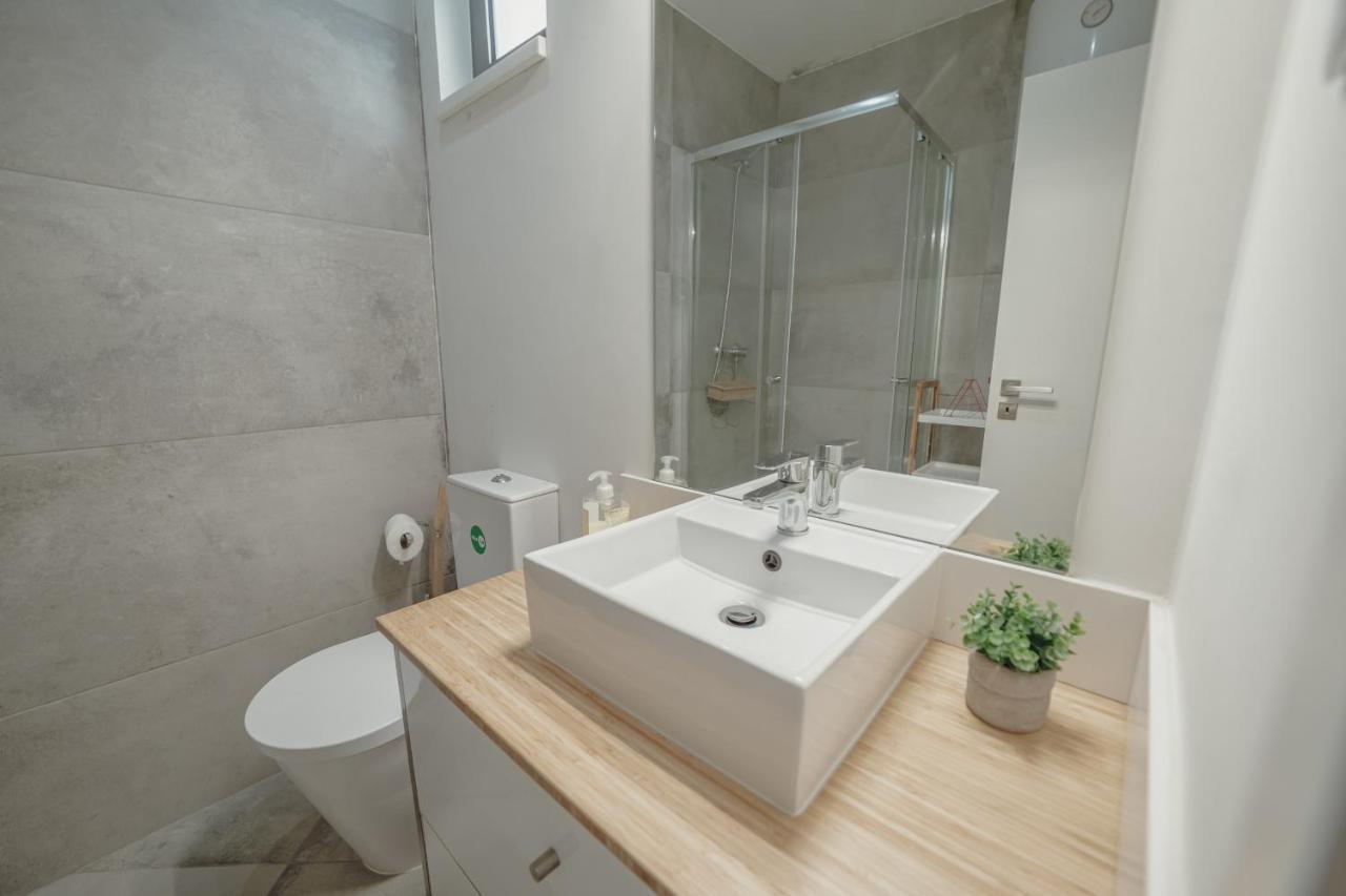 Mezzanine Stylish Apartments By Vacationy Porto Exterior photo