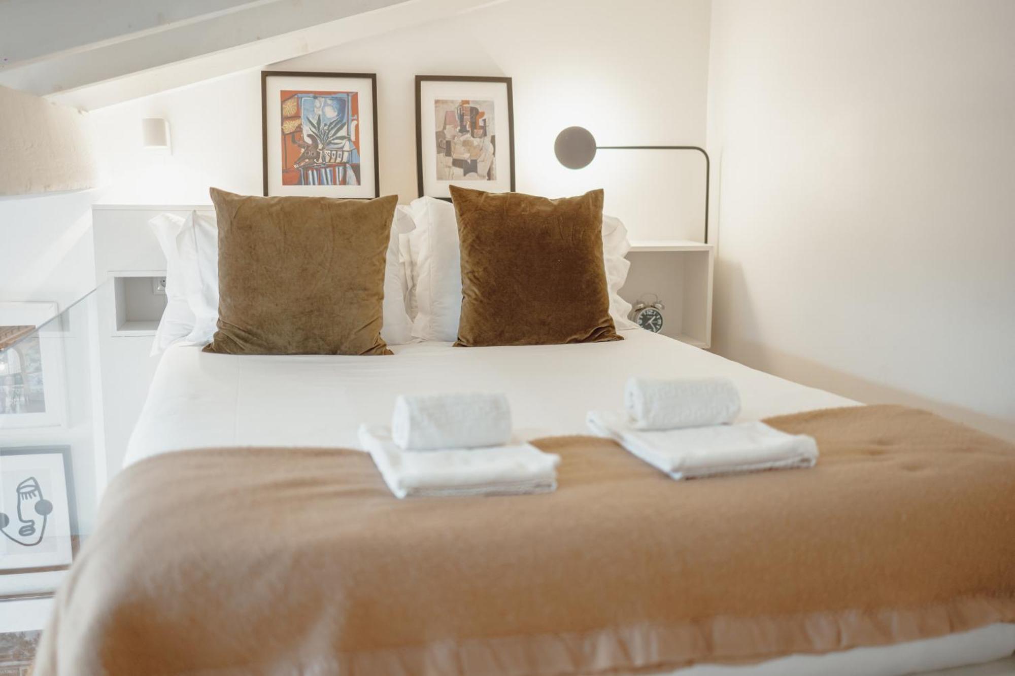 Mezzanine Stylish Apartments By Vacationy Porto Exterior photo