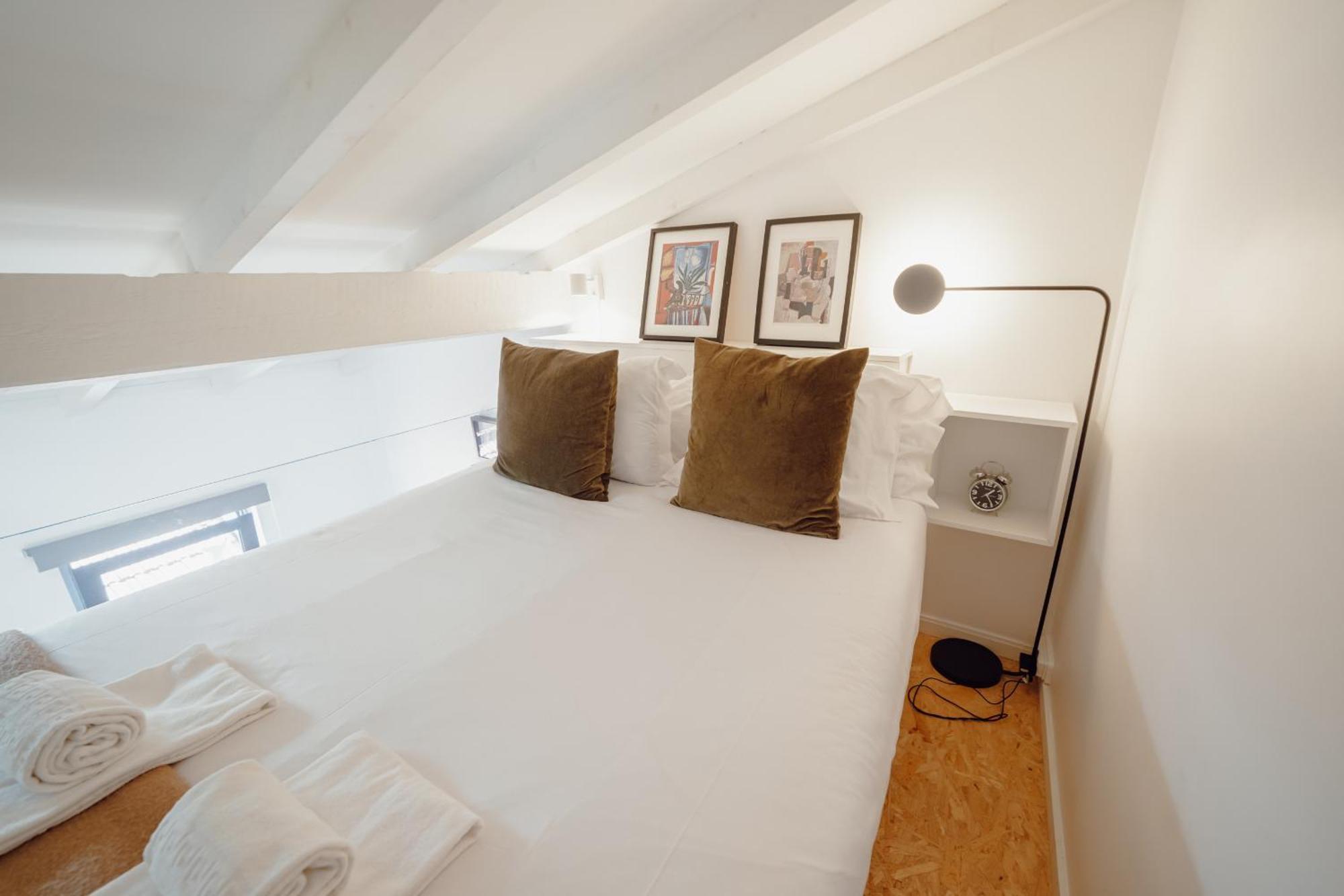 Mezzanine Stylish Apartments By Vacationy Porto Exterior photo